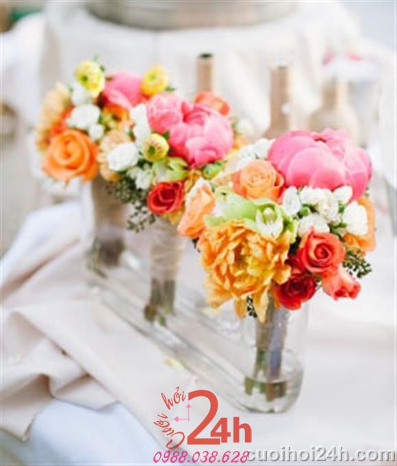 Dịch vụ cưới hỏi 24h trọn vẹn ngày vui chuyên trang trí nhà đám cưới hỏi và nhà hàng tiệc cưới | Hoa để bàn 41